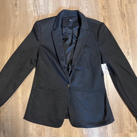 Black Blazer - Picture 1 of 4
